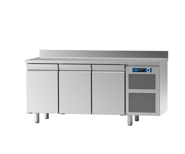 COUNTER M0 3DOOR-10-20°C WITH BACKSPLASH